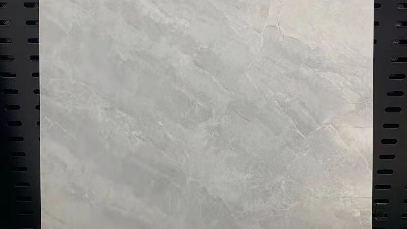 通体大理石瓷砖与抛釉砖：环保之选的较量
