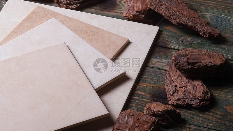 客厅瓷砖上墙，是省钱还是埋雷