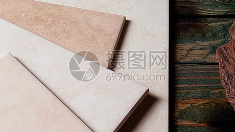 温度不对，外墙瓷砖胶贴得再厚也白费